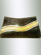 Shimmering brown clutch purse is nicely designed with golden metal chain and flower beads with diamonds. It cool and gives a modern look. This purse used in parties. Slight Color variations are possible due to differing screen and photograph resolutions.