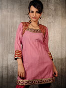Get that luscious look with this cute pink crushed cotton kurti.
The highlight of the kurti is the patch work that is crafted beautifully on the shoulders, wrists and the base which maked the kurti looks fantastic from every angle.
Suitable for all kinds of occasions and best suited for the summer season because of its light shade of pink.