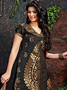 Ultimate collection designer nylon cotton jaquard with complete gold zari border.  Its cool and have a very modern look to impress all. Try out this years top trends, glowing, bold and natural collection. This suit is crafted for giving you ultimate look. Slight Color variations possible due to differing screen and photograph resolutions.