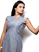 The evolution of style species collection spells pure femininity. This beautiful designer grey cotton readymade tunic have amazing embroidery patch work is done with resham work. The entire ensemble makes an excellent wear. This is a perfect patry wear readymade kurti. Accessories shown in the image is just for photography purpose. Slight Color variations are possible due to differing screen and photograph resolutions.