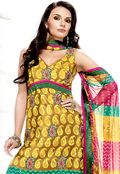 Dreamy variation on shape and forms compliment your style with tradition. The dazzling mustard and yellow crepe churidar suit have amazing paisley, zigzag print, resham, sequins and patch work. Beautiful patch work on kameez is stunning. Matching crepe churidar and printed faux georgette dupatta come along with this suit. The Unstitched kameez can be customized upto 44 inches. Slight Color variations are possible due to differing screen and photograph resolutions.