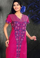 Arresting self printed cotton kurti has beautiful floral embroidery work on neckline area with resham threads. Color combination is nice. It’s a casual wear drape. Bottom shown in the image is just photography purpose. Slight Color variations are possible due to differing screen and photograph resolutions.