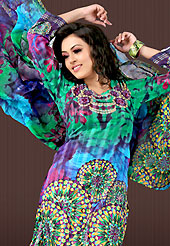 A fascinating and spellbinding tunics. This green faux crepe tunic is designed with beautiful combination of digital print and sequins work in form of floral motifs. Beautiful printed faux georgette stole is available with this tunic. Bottom shown in the image is just for photography purpose. Slight Color variations are possible due to differing screen and photograph resolutions.