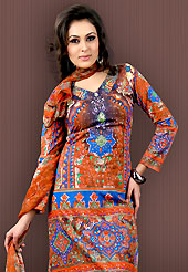 Arresting embroidery designer tunics with cool color. This deep rust faux crepe tunic is designed with beautiful combination of digital print and sequins work in form of floral motifs. Beautiful printed faux georgette stole is available with this tunic. Bottom shown in the image is just for photography purpose. Slight Color variations are possible due to differing screen and photograph resolutions.
