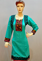 Graceful and stylish kurti is awesomely designed with floral embroidery border on sleeves and neckline. Coati style fabric patch on shoulder and bottom is nice. Color combination of this kurti is nice. It’s a casual wear drape. Slight Color variations are possible due to differing screen and photograph resolutions.
