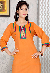 Era with extension in fashion, style, Grace and elegance have developed grand love affair with this ethnical wear. This simple and pretty kurti has beautiful embroidery patch work. Embroidery patch is done with resham and sequins work. This drape material is cotton. The entire ensemble makes an excellent wear. This is a perfect casual wear readymade kurti. Slight Color variations are possible due to differing screen and photograph resolutions.