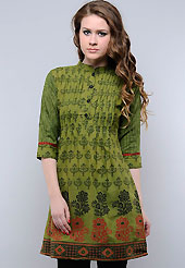This tunic is nicely designed with floral print and patch work. This is perfect casual wear readymade tunics. This drape material is cotton. Bottom shown in the image is just for photography purpose. Slight color variations are possible due to differing screen and photograph resolution.