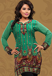 This green american crepe readymade tunic is nicely designed with abstract print work. This is a perfect casual wear readymade kurti. Bottom shown in the image is just for photography purpose. Minimum quantity order 12pcs in each style. Slight Color variations are possible due to differing screen and photograph resolutions.