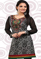 This black and off white american crepe readymade tunic is nicely designed with abstract, geometric print and patch work. This is a perfect casual wear readymade kurti. Bottom shown in the image is just for photography purpose. Minimum quantity order 12pcs in each style. Slight Color variations are possible due to differing screen and photograph resolutions.