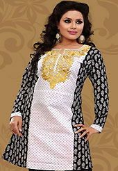 This white and black cotton readymade tunic is nicely designed with floral, dot print and resham embroidery patch work. This is a perfect casual wear readymade kurti. Bottom shown in the image is just for photography purpose. Minimum quantity order 12pcs in each style. Slight Color variations are possible due to differing screen and photograph resolutions.